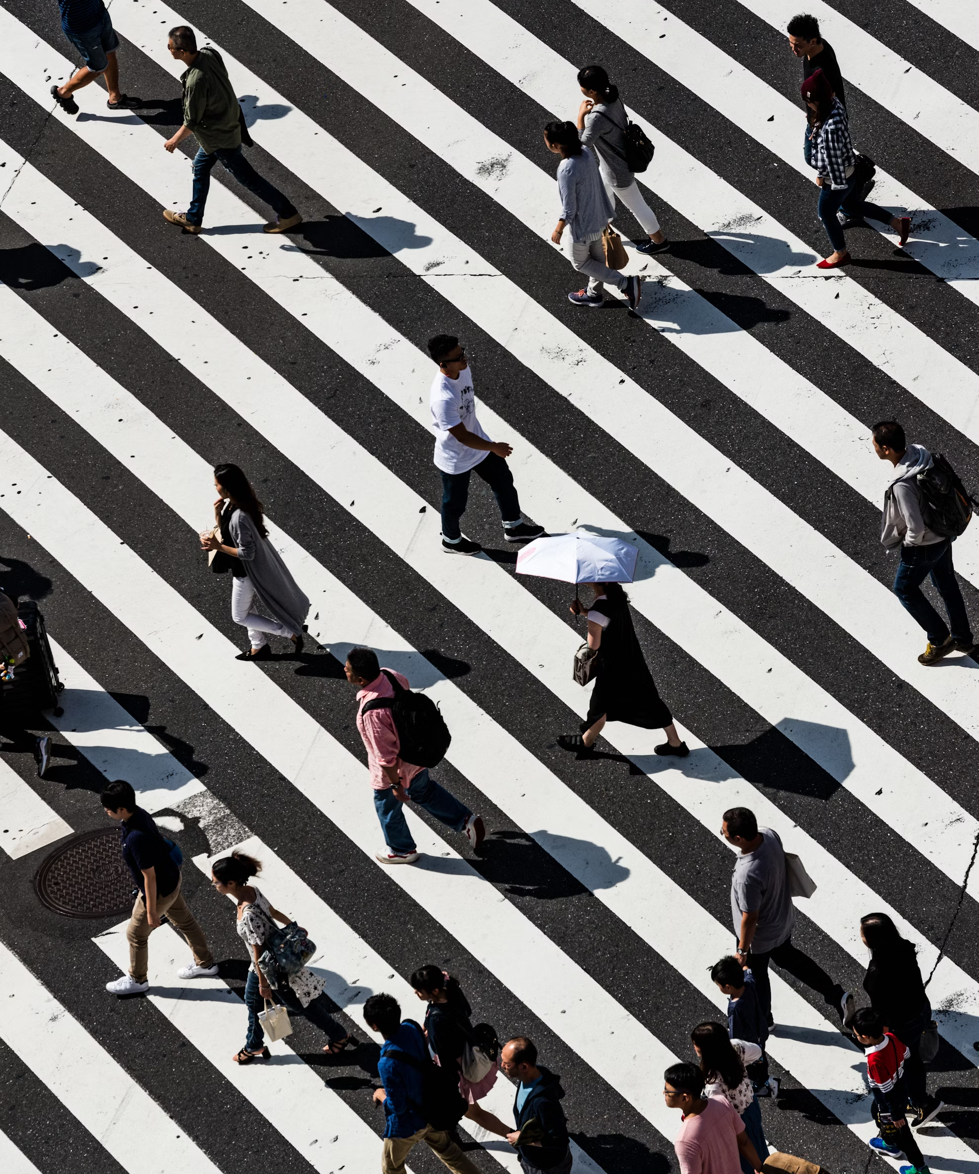 Photo of a crowd of People representing people that can be a mapping helper, extracted from unsplash.com